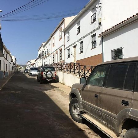Agradable Casa Rural Con Suelos De Madera Санта-Олалья-дель-Кала Экстерьер фото