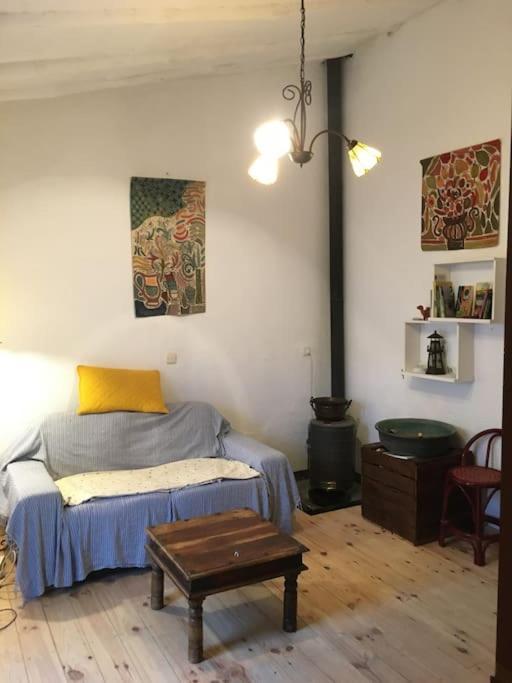 Agradable Casa Rural Con Suelos De Madera Санта-Олалья-дель-Кала Экстерьер фото