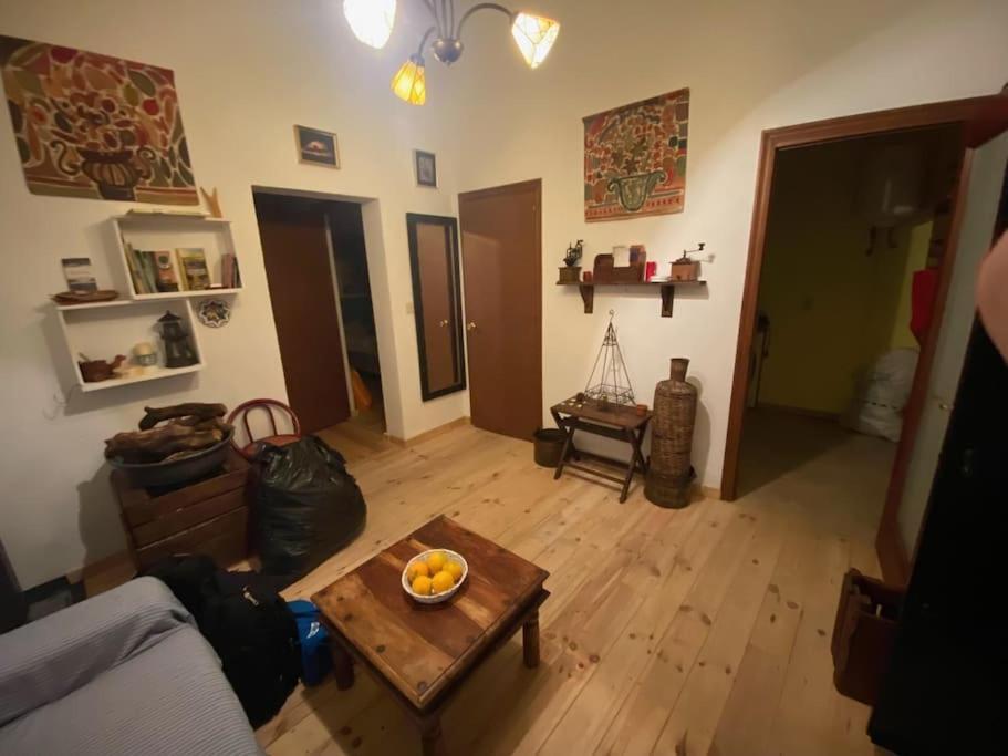 Agradable Casa Rural Con Suelos De Madera Санта-Олалья-дель-Кала Экстерьер фото